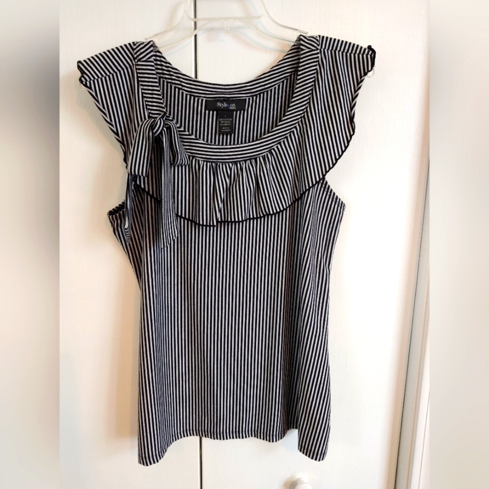 Style & Co. Black & White Striped Top - Size Petite Large